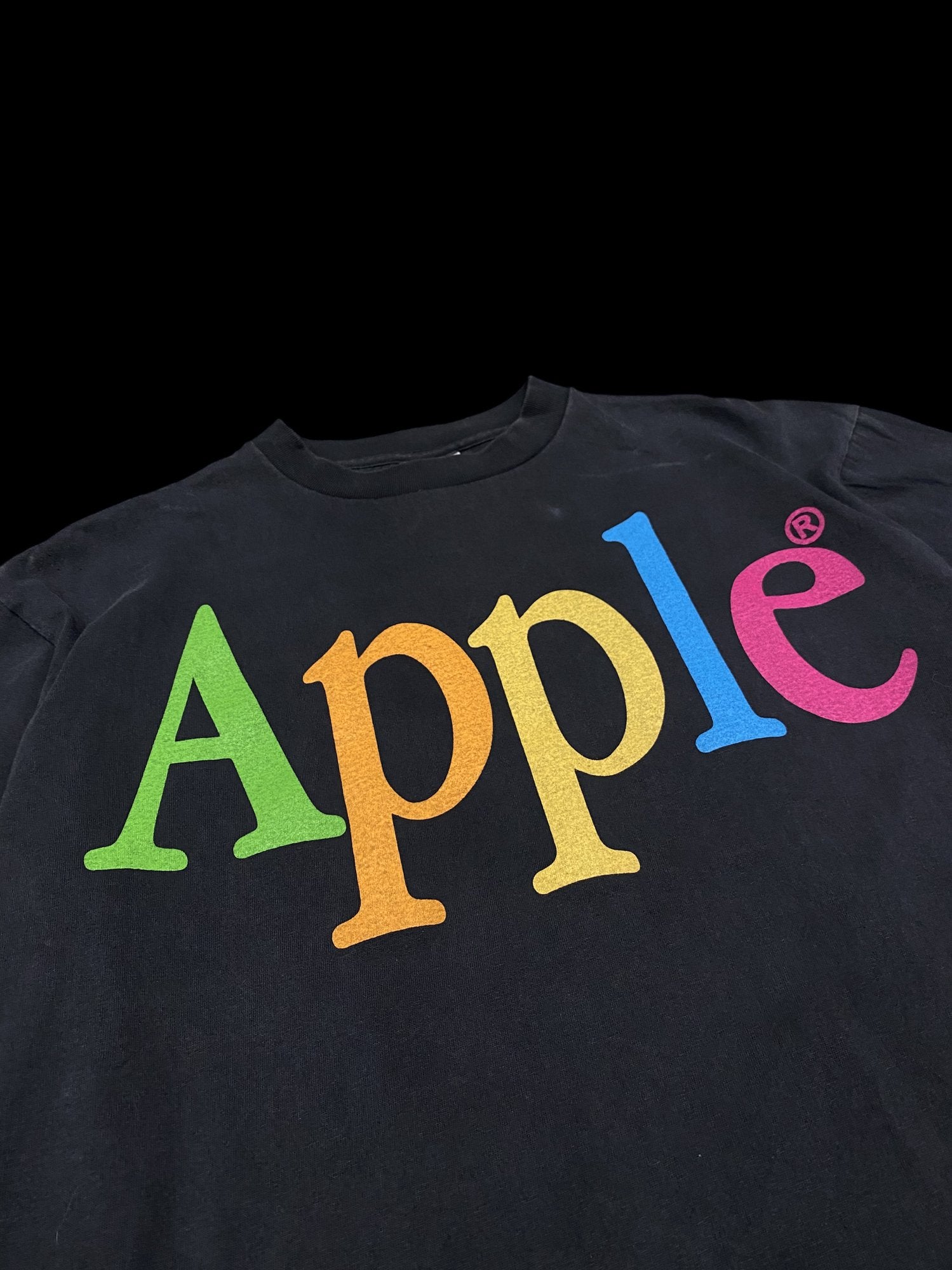 Vintage Reprint Apple Rumba Graphic T-Shirt Black