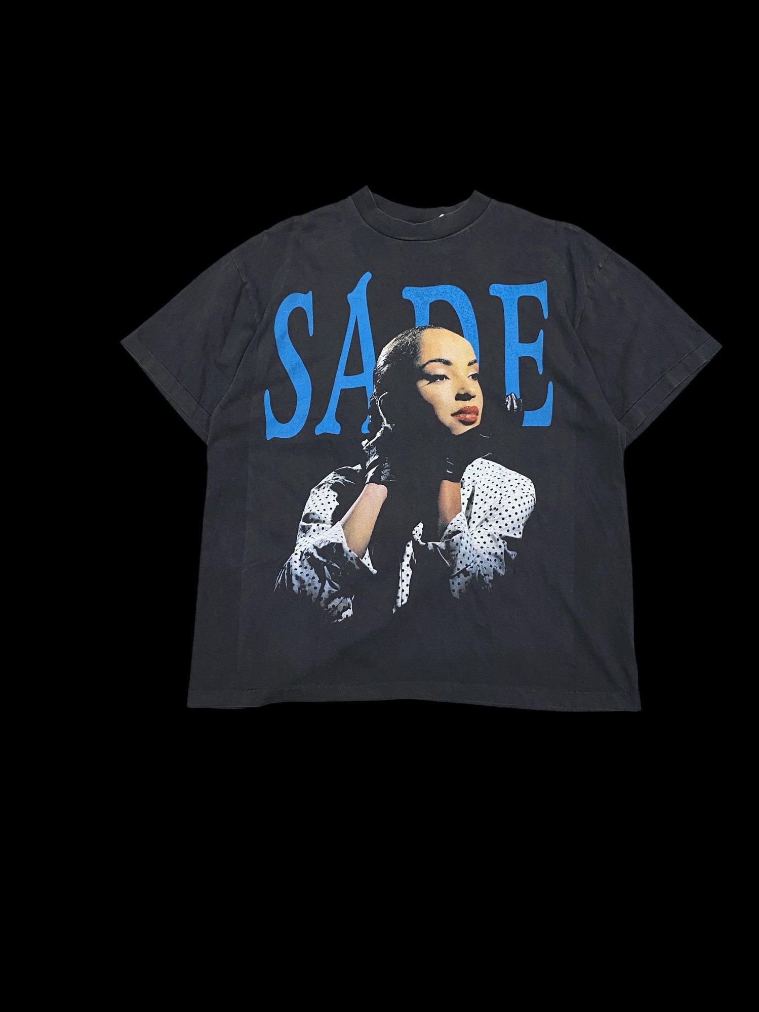 Vintage Reprint 90's Sade Lovers Rock Graphic Band T-shirt Black