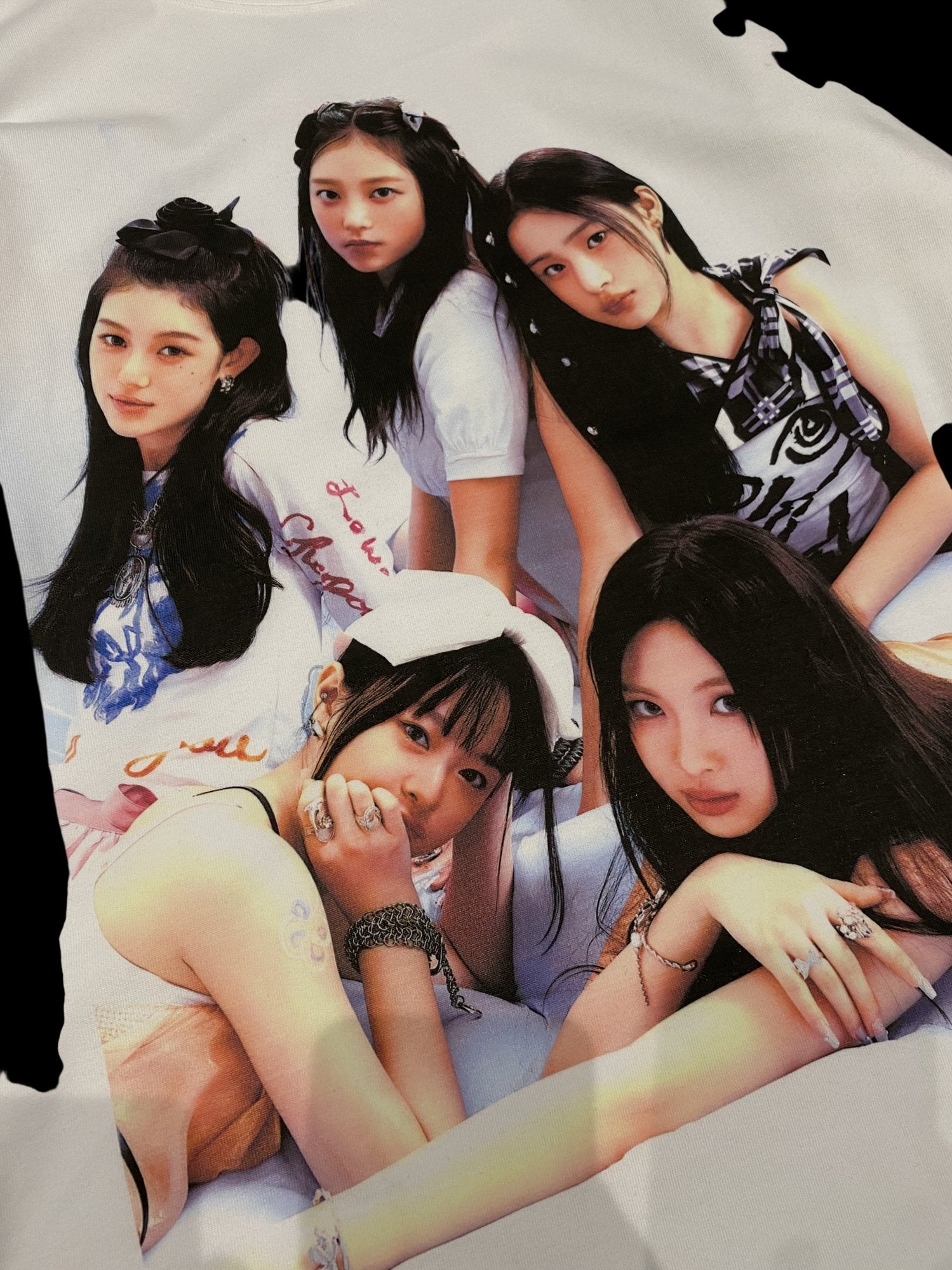 New Jeans 2023 Graphic Long Sleeve T-Shirt White