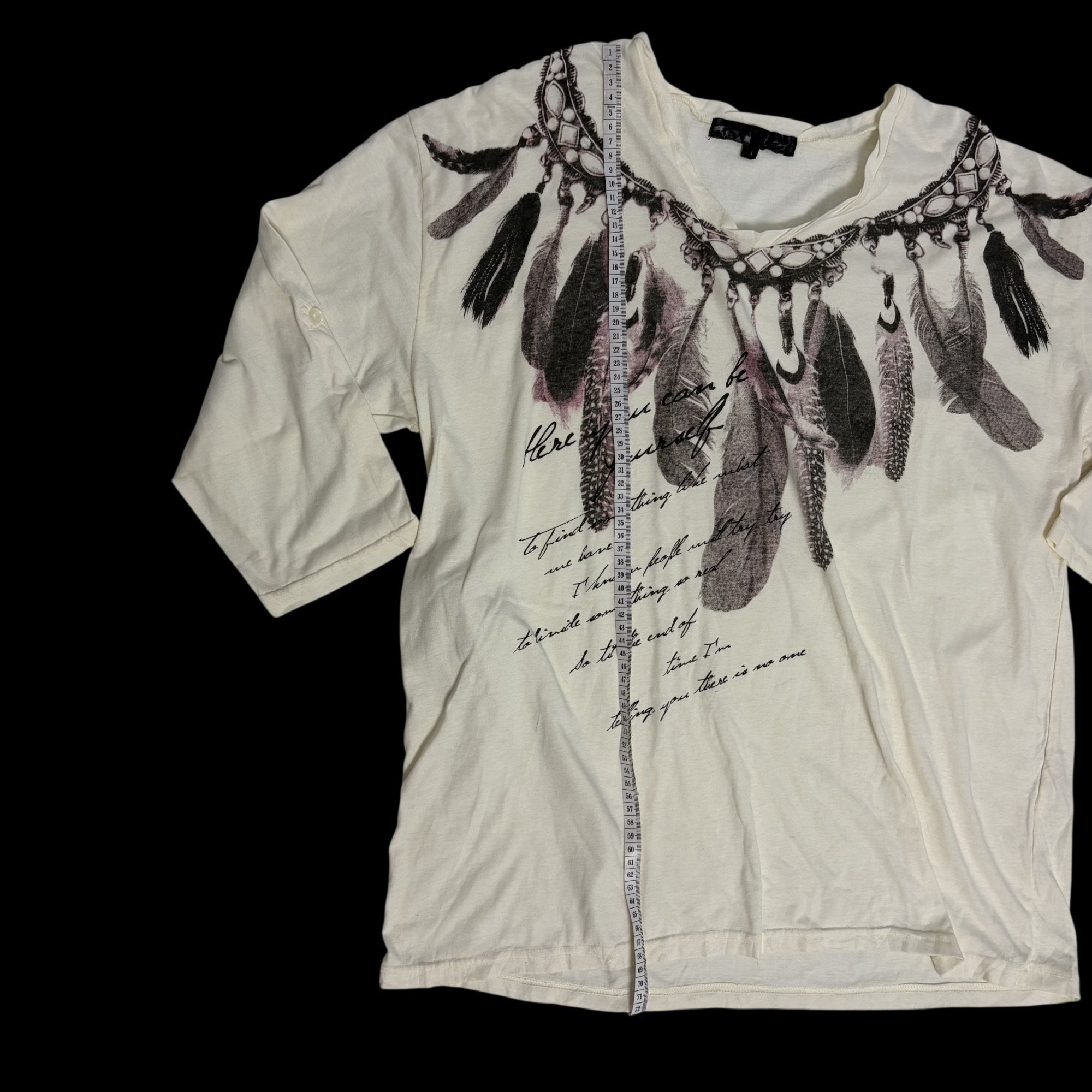 00' Feather Graphic Text T-shirt