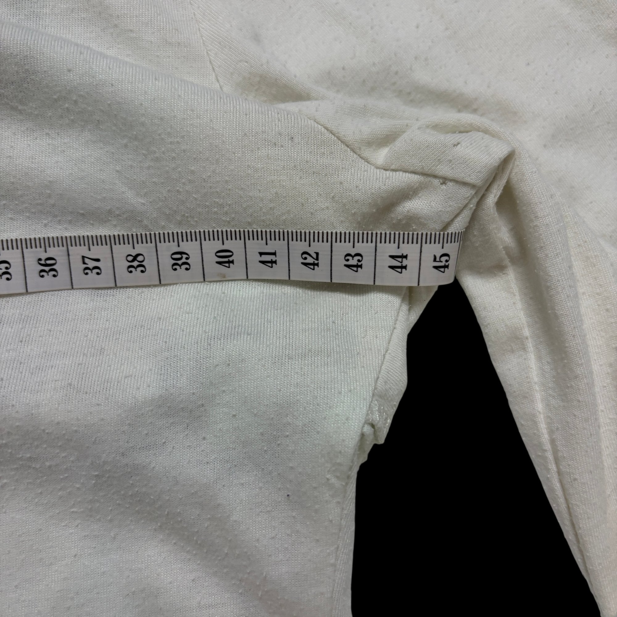 00' Graphic Skull Design Long Sleeve Tee