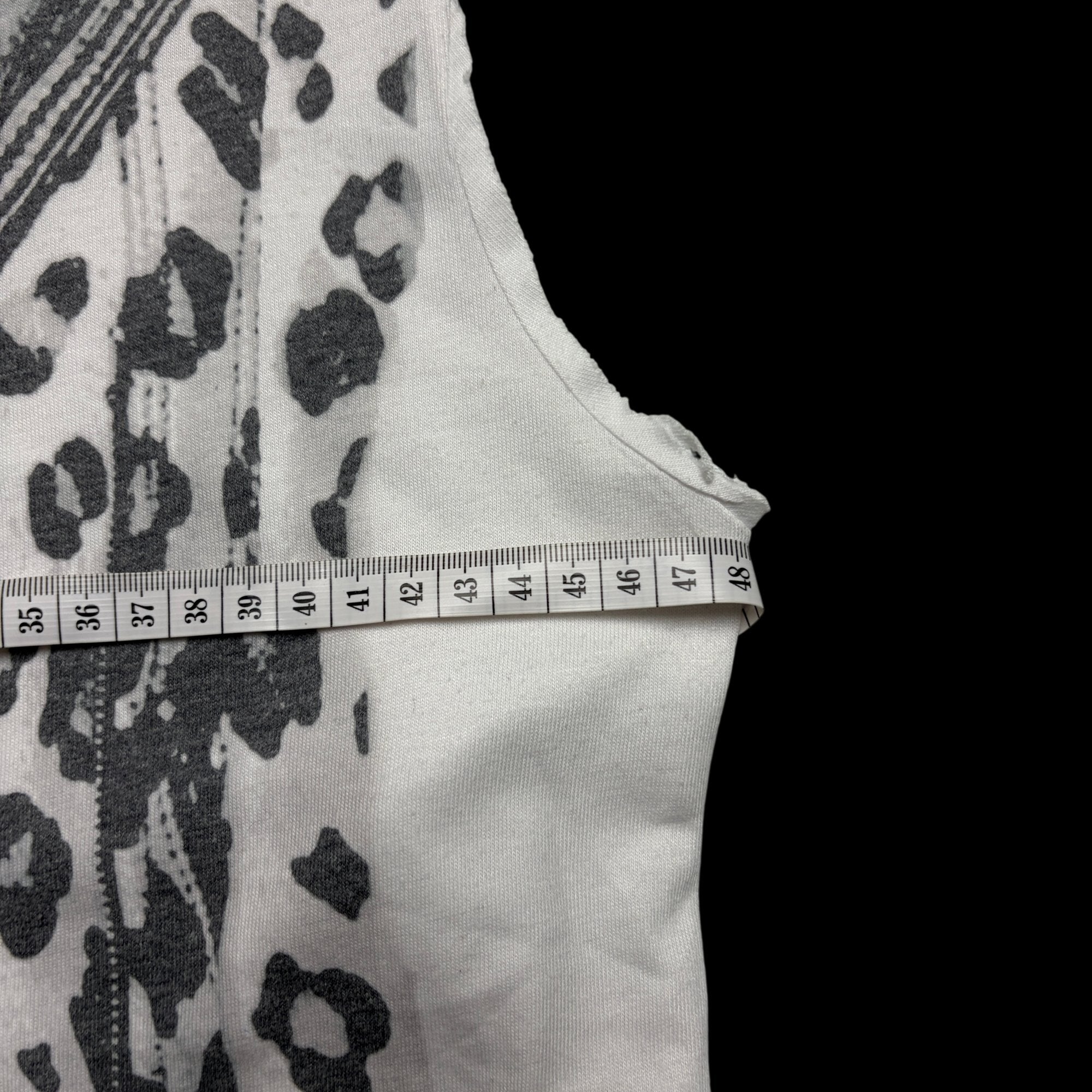 00' Semantic Design Sleeveless Graphic Tank