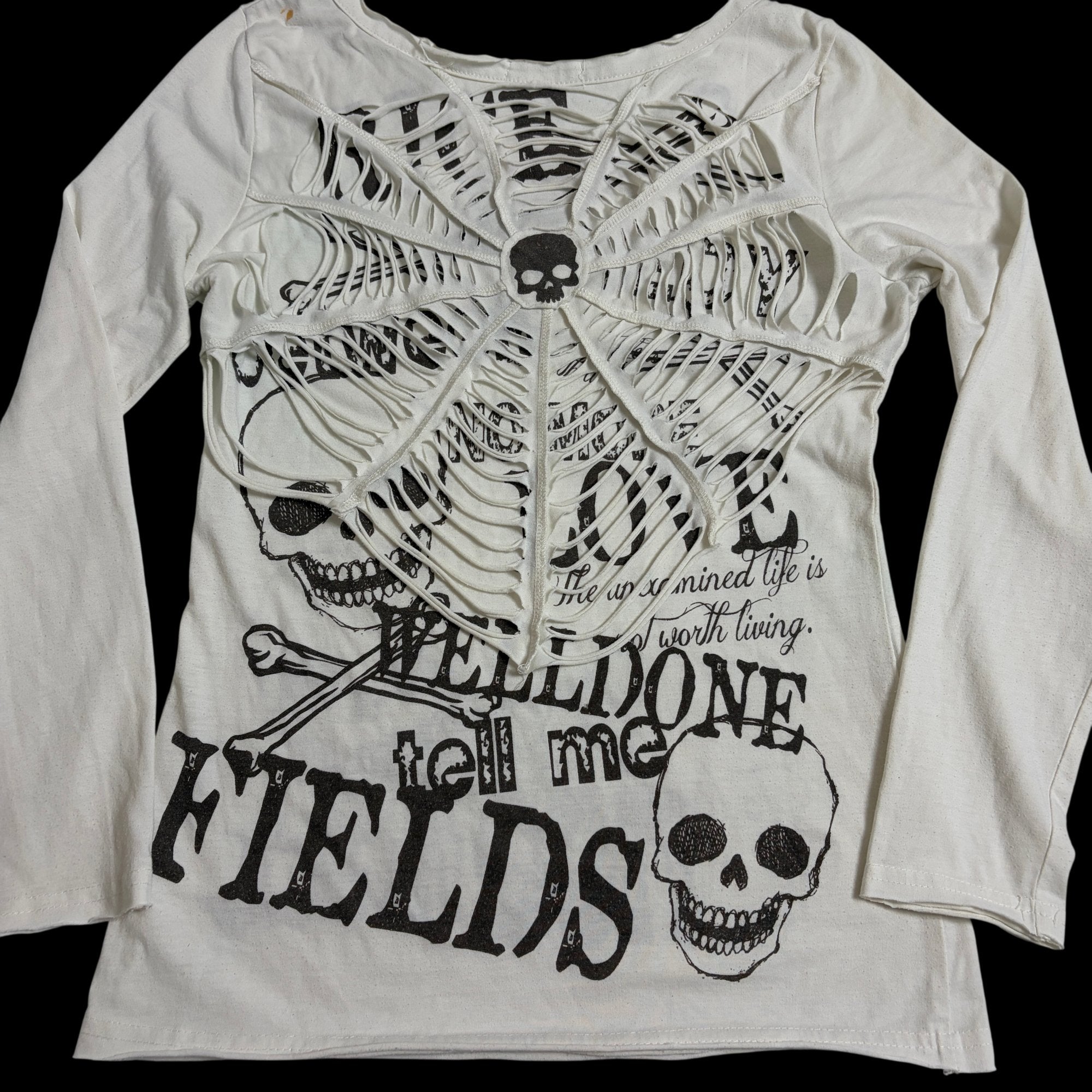 00' Graphic Skull Design Long Sleeve Tee