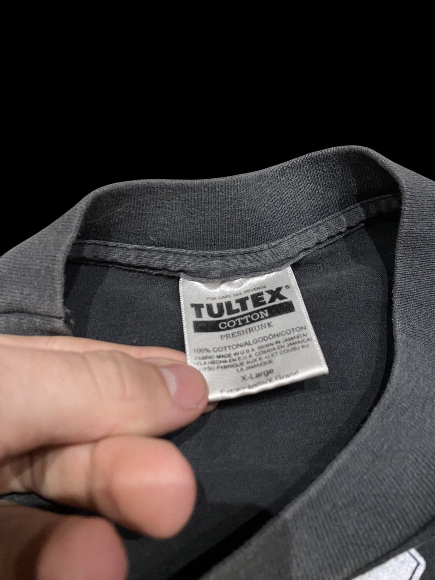 Vintage Hook-Ups Graphic T-Shirt Black