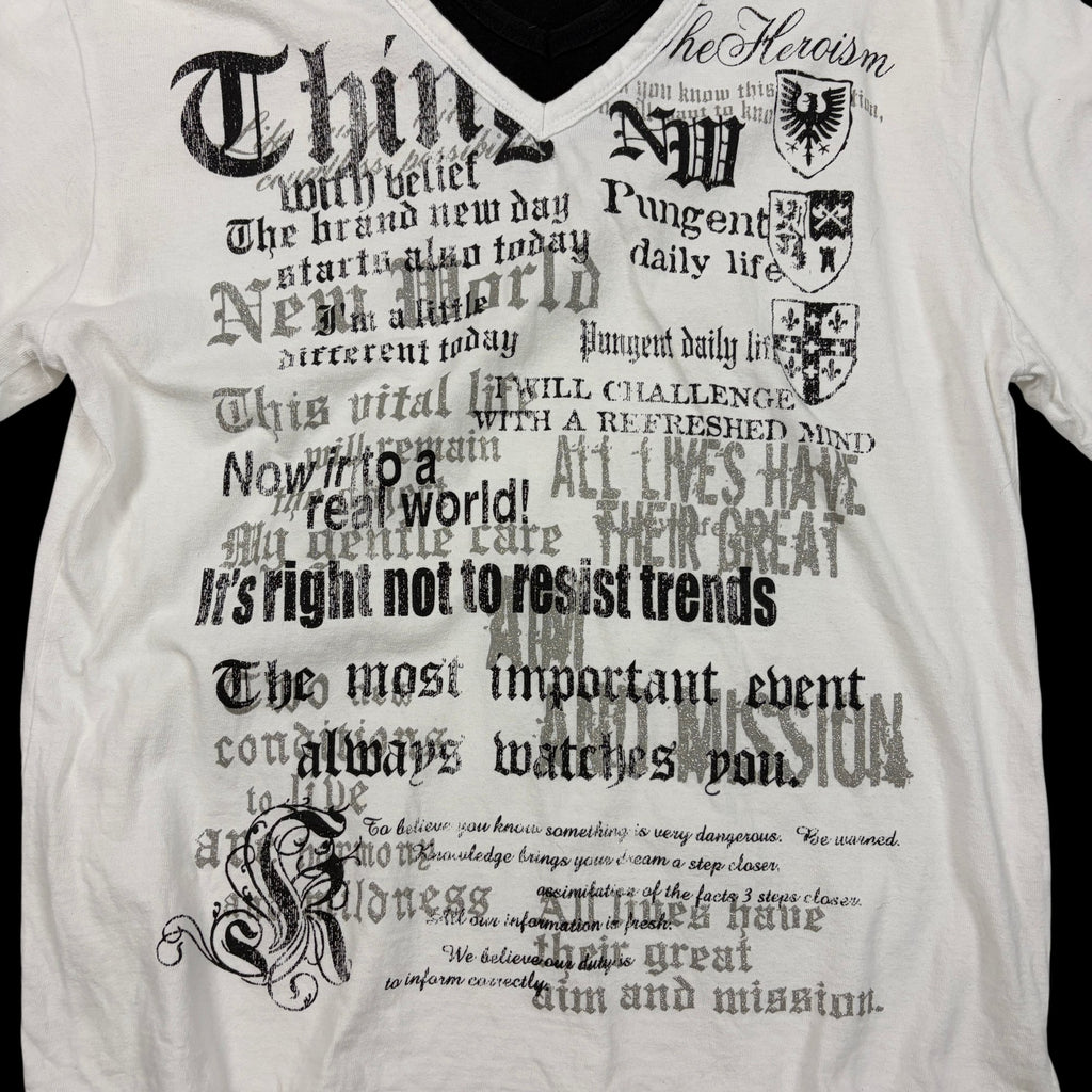 00' Beaumont Carr Graphic Text Print V-Neck Tee
