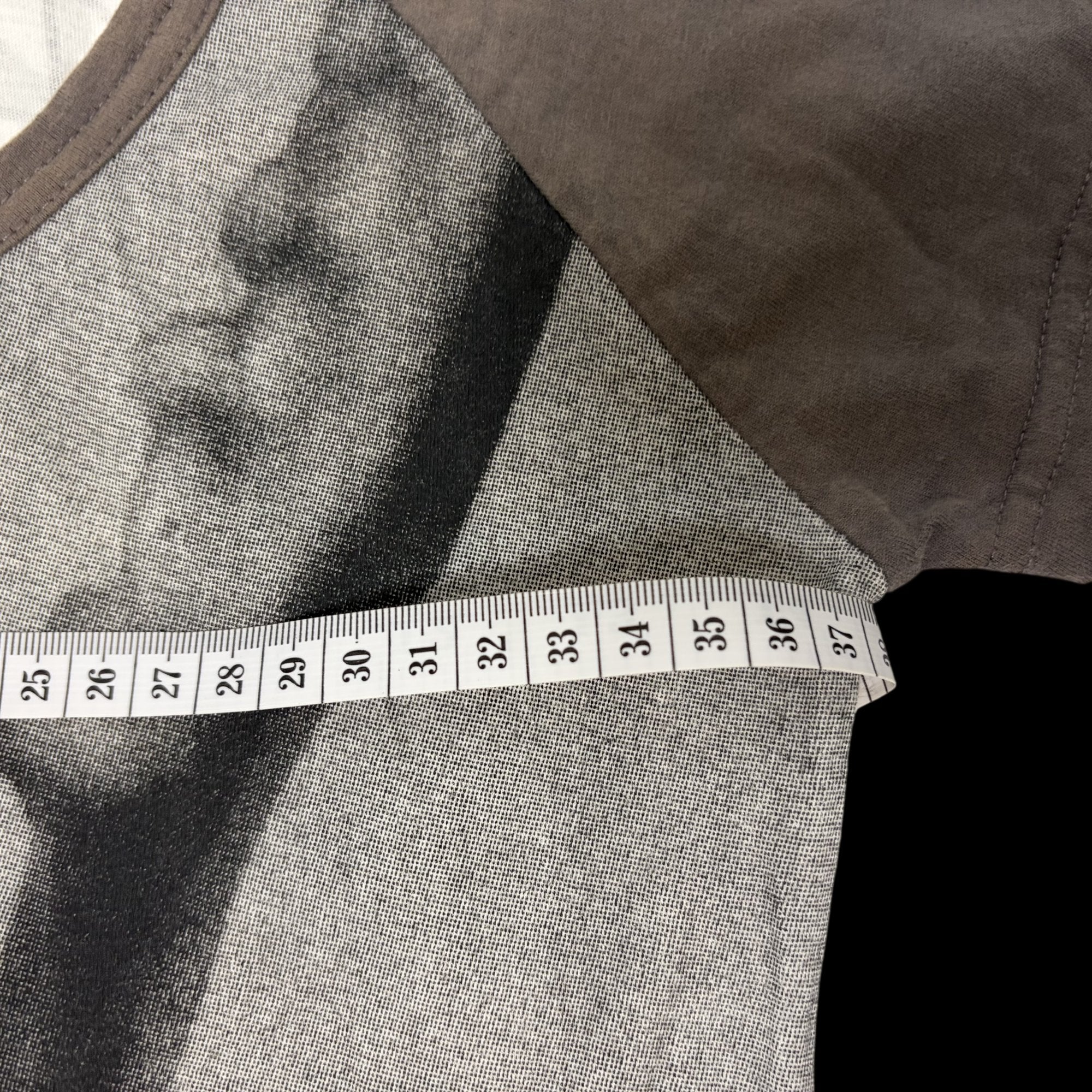 00' Nichee Graphic Band Tee