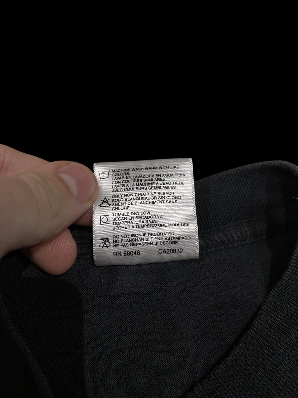 Vintage Reprint Apple Rumba Graphic T-Shirt Black